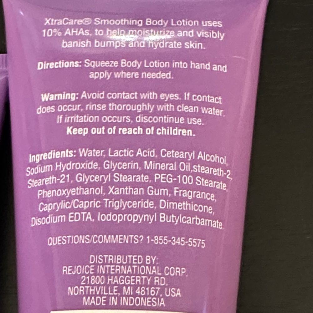10% AHA Body Scrub Bump Eraser & Smoothing Body Lotion XtraCare - Picture 3 of 4